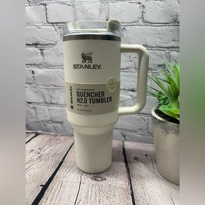 Stanley Adventure Quencher (Cream) Insulated 40 Oz Travel Tumbler